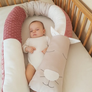 ,,ZOLICA Állatfejes hengerpárna / rácsvédő CICA - Szürke, fehér, sötétmályva, Otthon & Életmód, Babaszoba, gyerekszoba, Rácsvédő & Baldachin, Varrás, MESKA