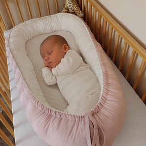 ,,ZOLICA Csepp alakú babafészek - Pasztellmályva, bézs - baba - mama - baba ágynemű - babafészek - Meska.hu