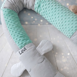 ,,ZOLICA Állatfejes hengerpárna/rácsvédő KUTYUS - szürke, menta, Baba - mama, Rácsvédő & Baldachin, Baba ágynemű, Varrás, MESKA