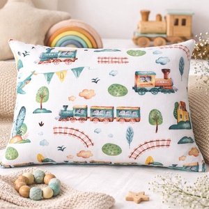 ,,ZOLICA Gyermekpárna PRÉMIUM - Mozdony mese, Játék & Sport, Ovis felszerelés, Ovis párna, kispárna, Varrás, MESKA