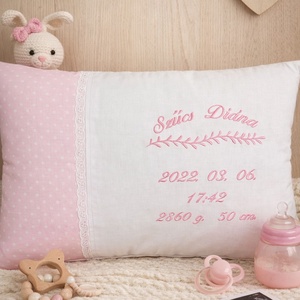 ,,ZOLICA Hímzett születési párna - Pöttyös, Baba - mama, Babaszoba dekoráció, Gyerek díszpárna, Varrás, MESKA