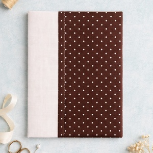 ,,ZOLICA Egészségügyi könyvborító - Barna pöttyös - baba - mama - babaemlékek - egészségügyi kiskönyv borító - Meska.hu