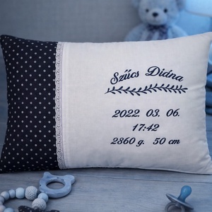 ,,ZOLICA" Hímzett születési párna - Barna pöttyös, Baba - mama, Babaszoba dekoráció, Gyerek díszpárna, Varrás, Tedd örök emlékké kisbabád születésének pillanatát ezzel a gyönyörű, egyedi tervezéssel és kivitele..., MESKA