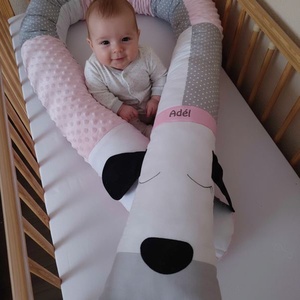 Állatfejes hengerpárna / rácsvédő KUTYUS - szürke, fehér, rózsaszín - baba - mama - baba ágynemű - rácsvédő & baldachin - Meska.hu