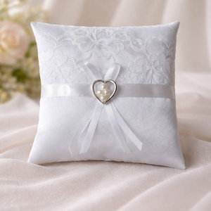 Gyűrűpárna - ezüst szívvel, Esküvő, Kiegészítők, Gyűrűtartó & Gyűrűpárna, Varrás, MESKA