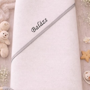 Baba / gyermek fürdőlepedő PRÉMIUM - ezüstszürke szegővel, Baba - mama, Pelenkázó, babafürdető kellékek, Baba törölköző, Varrás, Hímzés, MESKA