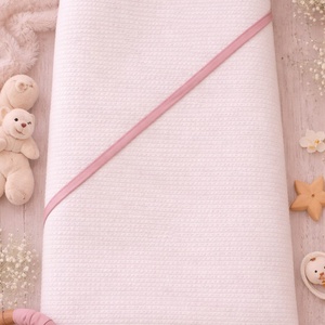 Baba / gyermek fürdőlepedő PRÉMIUM - pasztellmályva szegővel - baba - mama - pelenkázó, babafürdető kellékek - baba törölköző - Meska.hu