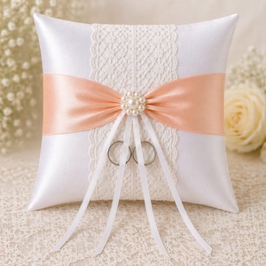 Gyűrűpárna - Barackvirág - Meska.hu