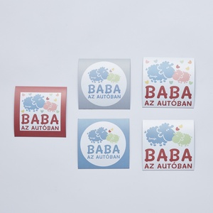 Baba az autóban, Kismama az autóban mágnes - otthon & életmód - konyhafelszerelés, tálalás - konyhai dekoráció - hűtőmágnes - Meska.hu