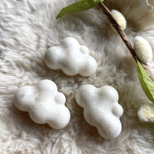 Felhő formájú szója(illat)viasz figurák - otthon & életmód - gyertya, illat, aroma - illatviasz - Meska.hu