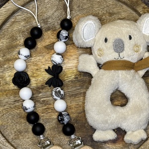 Fekete-fehér szilikon cumilánc  stílusos és biztonságos baba kiegészítő - játék & sport - 3 éves kor alattiaknak - cumilánc - Meska.hu