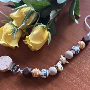 Zsiráfos szilikon cumilánc  biztonságos és vidám baba kiegészítő, Játék & Sport, 3 éves kor alattiaknak, Cumilánc, Ékszerkészítés, MESKA