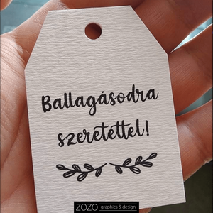 Egyedi biléta függőcímke- papír karton reklám marketing cég vállalkozás vállalkozóknak egyedi arculat dizájn design - otthon & életmód - papír, írószer - ajándékozás kellékei - ajándékkísérő - Meska.hu