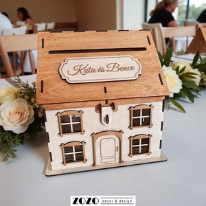Esküvői pénzgyűjtő ház boríték nászajándék gyűjtő házikó doboz dekoráció egyedi névvel felirattal gravírozott táblával - Meska.hu