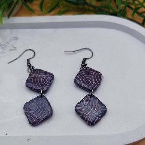 Tied a választás (háromszög vagy négyszög) - ékszer - fülbevaló - lógó fülbevaló - Meska.hu Tied a választás (háromszög vagy négyszög) - ékszer - fülbevaló - lógó fülbevaló - Meska.hu