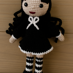 Wednesday, , Horgolás, MESKA