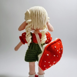 Erdei manólány -  - Meska.hu