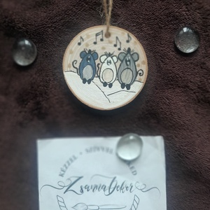 Karácsonyi egeresFestett fakorong - Meska.hu