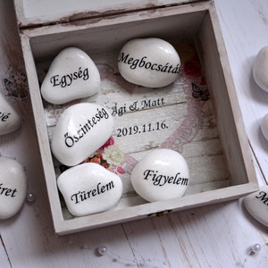 Mr és Mrs egyedi ajándék -  - Meska.hu