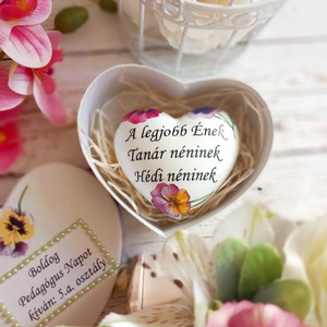 Pedagógus köszönőajándék  szív , Otthon & Életmód, Dekoráció, Asztal és polc dekoráció, Kavics & Kő, Decoupage, transzfer és szalvétatechnika, MESKA