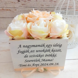 Nagymama selyemvirág virágbox, Esküvő, Emlék & Ajándék, Szülőköszöntő ajándék, Decoupage, transzfer és szalvétatechnika, Virágkötés, MESKA
