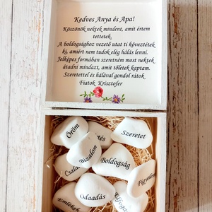 Szülököszöntő alapkövei garnitúra - esküvő - emlék & ajándék - szülőköszöntő ajándék - Meska.hu