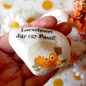 Pipi feliratos kő - otthon & életmód - dekoráció - asztal és polc dekoráció - kavics & kő - Meska.hu