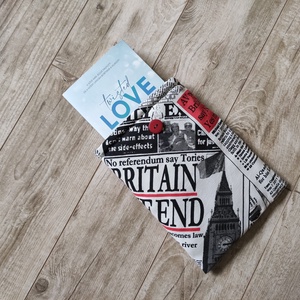 Könyvtartó újság mintás - könyv & zene - könyvtok - Meska.hu