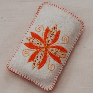 Filc tartó applikációval - Meska.hu