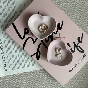 Kis szívecske tároló - Meska.hu