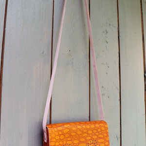 Válltáska - retro bőr - táska & tok - kézitáska & válltáska - vállon átvethető táska - Meska.hu