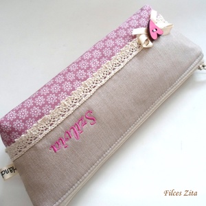 Virágos, névre szóló cipzáros tolltartó - táska & tok - neszesszer - Meska.hu
