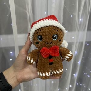 Horgolt fiú mézi plüss, Játék & Sport, Plüssállat & Játékfigura, Más figura, Horgolás, MESKA