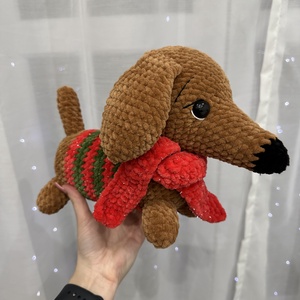 Horgolt tacskó plüss, Játék & Sport, Plüssállat & Játékfigura, Kutya, Horgolás, MESKA