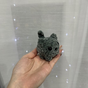 Horgolt Mini Cica Plüss - játék & sport - plüssállat & játékfigura - cica - Meska.hu