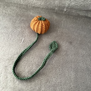Horgolt könyvjelző tök - könyv & zene - könyvjelző - Meska.hu Horgolt könyvjelző tök - könyv & zene - könyvjelző - Meska.hu