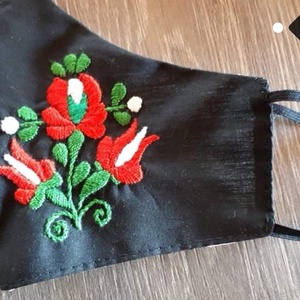 Egyedi, kézzel hímzett maszk magyaros mintával  -  - Meska.hu