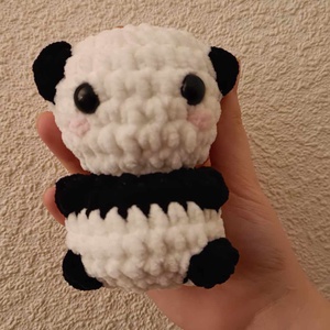 panda plüss, Játék & Sport, Plüssállat & Játékfigura, Plüss mesefigurák, Horgolás, MESKA
