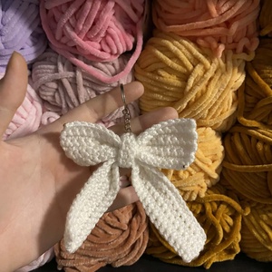 horgolt masni kulcstartó - táska & tok - kulcstartó & táskadísz - kulcstartó - Meska.hu