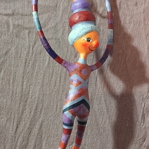 Karikán függeszkedő bohóc  - otthon & életmód - dekoráció - fali és függő dekoráció - függődísz - Meska.hu