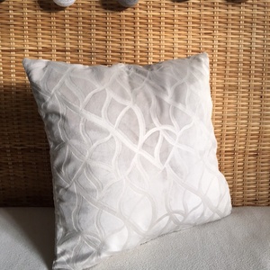 Fehér bársony díszpárnahuzat, Otthon & Életmód, Lakástextil, Párna & Párnahuzat, Varrás, MESKA