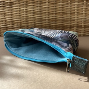 Zebrás sminkes neszesszer táska - táska & tok - neszesszer - Meska.hu