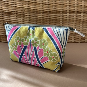 Virágmintás színes sminkes neszesszer táska, Táska & Tok, Neszesszer, Varrás, MESKA