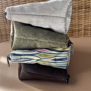 Zöld hímzett sminkes neszesszer táska - táska & tok - neszesszer - Meska.hu