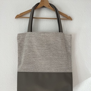 Szürke tote bag, műbőr alsóval, Táska & Tok, Kulcstartó & Táskadísz, Kulcstartó, Varrás, MESKA