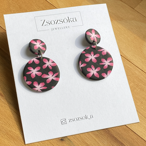 Black with Rose Flowers Fülbevalók - Meska.hu