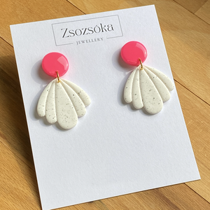 Neon and white spotted Flower, Ékszer, Fülbevaló, Lógó fülbevaló, Gyurma, MESKA