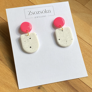 Neon and white spotted Geometric, Ékszer, Fülbevaló, Lógó fülbevaló, Gyurma, MESKA