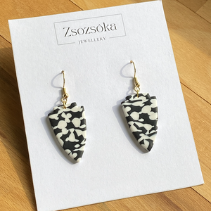 Black and White Arrowhead, Ékszer, Fülbevaló, Lógó fülbevaló, Gyurma, MESKA