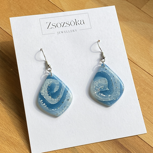 Blue and Silver Marble Teardrop Fülbevaló, Ékszer, Fülbevaló, Lógó csepp fülbevaló, Gyurma, MESKA